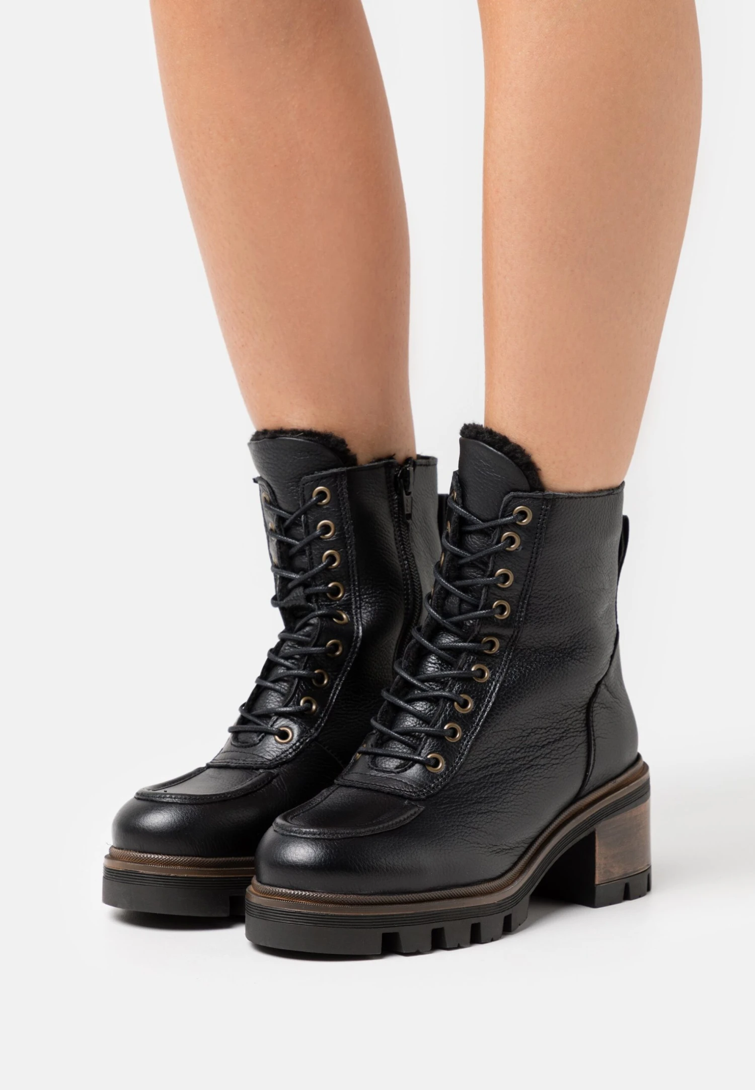 Leather Winter Bootie - Bottes De Neige - Black Anna Field Leather Winter Bootie - Bottes De Neige - Black -Magasin De Sélection De Chaussures De Mode 10ce26cc8fc84bcea91bd728e3047119 scaled