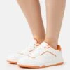 Baskets Basses - White/Orange -Magasin De Sélection De Chaussures De Mode 28cb5d2d216347e481ba984f808de516
