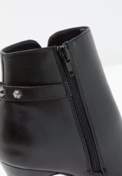 Anna Field Bottines À Talons Hauts - Black 8 Anna Field Bottines À Talons Hauts - Black -Magasin De Sélection De Chaussures De Mode 627c45f3a3864a60bb20dacd74439366