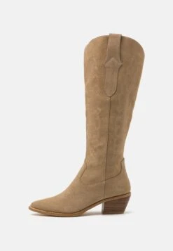 Magasin De Sélection De Chaussures De Mode -Magasin De Sélection De Chaussures De Mode 932610354e124ff7bb34b450382ac47d