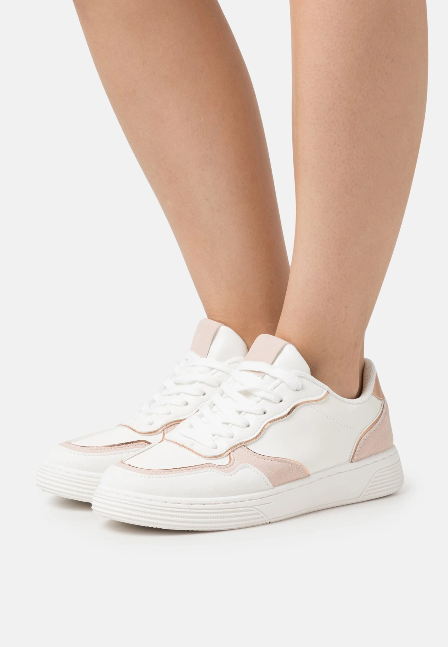 Baskets Basses - White/Rose Gold Coloured Anna Field Baskets Basses - White/Rose Gold Coloured -Magasin De Sélection De Chaussures De Mode b195a59068d04ae882b6441d6d35f45a scaled