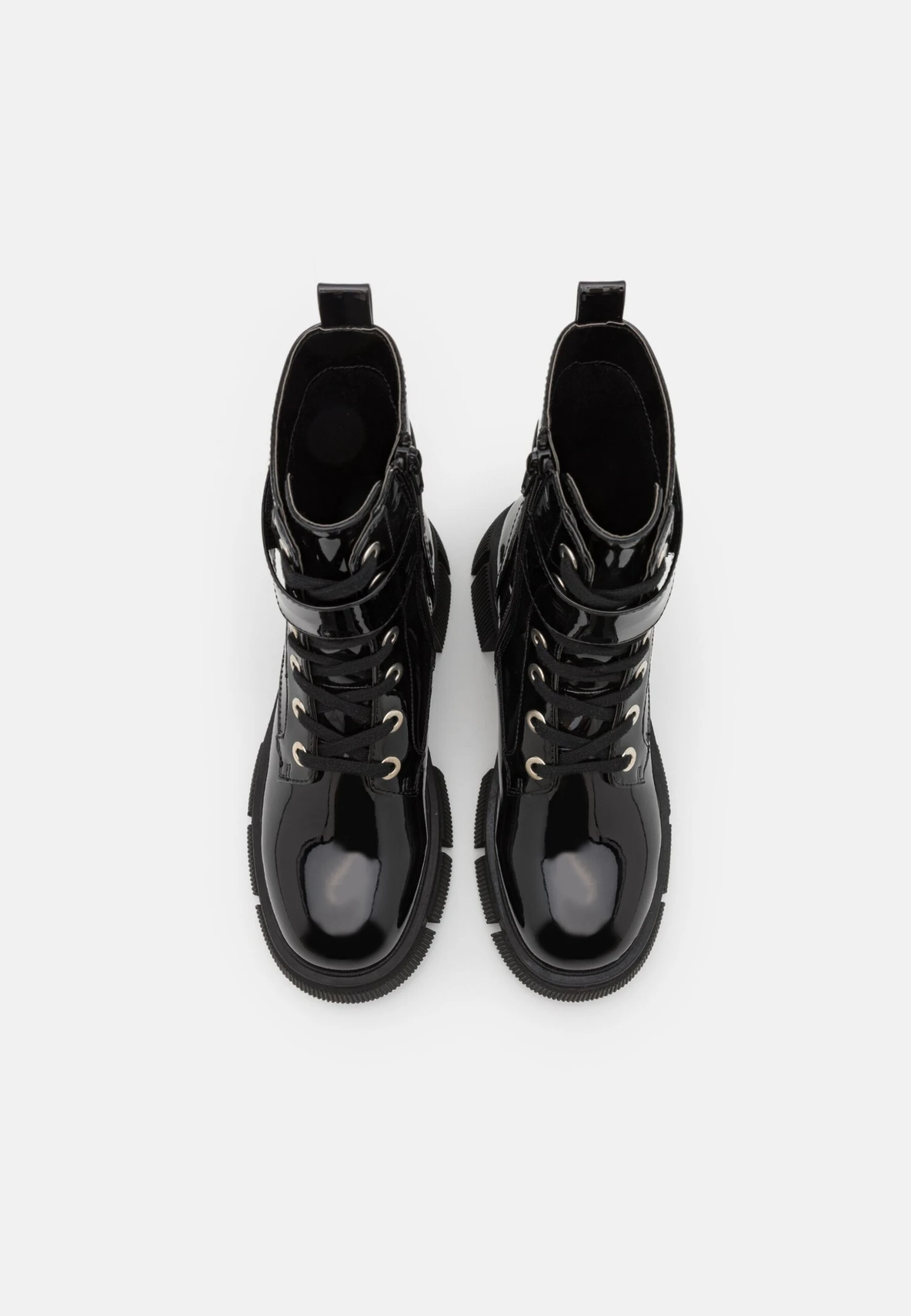 Bottines À Plateau - Black Bottines À Plateau - Black -Magasin De Sélection De Chaussures De Mode fdd19105cb3a45f38c7a911c3153f26d scaled